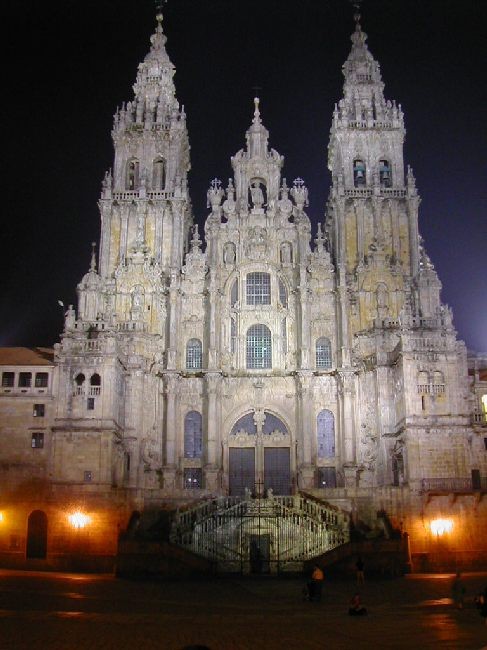 Sangtiago de Compestela cathedral at night